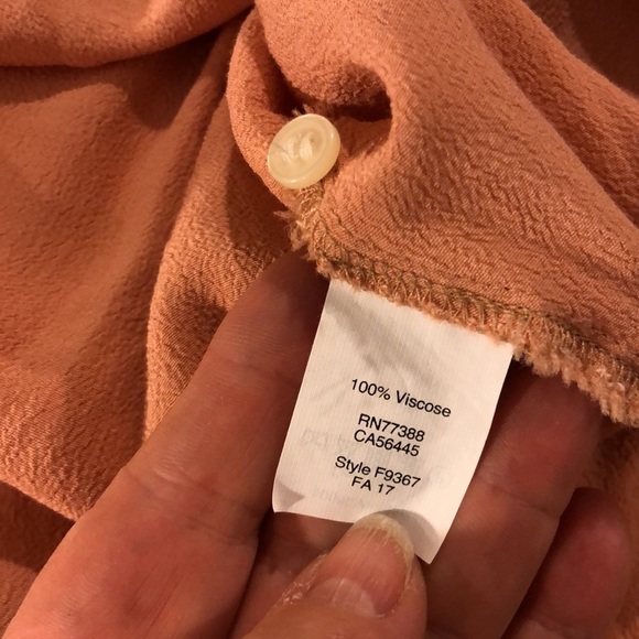 M Madewell Central Drapey Shirt 100% viscose and oversized fit. Peachy pink. EUC - Picture 12 of 14